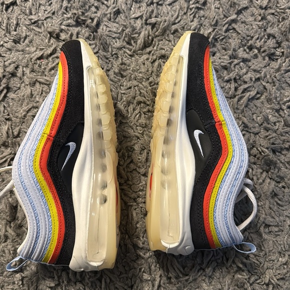 New Youth Nike - Picture 5 of 6